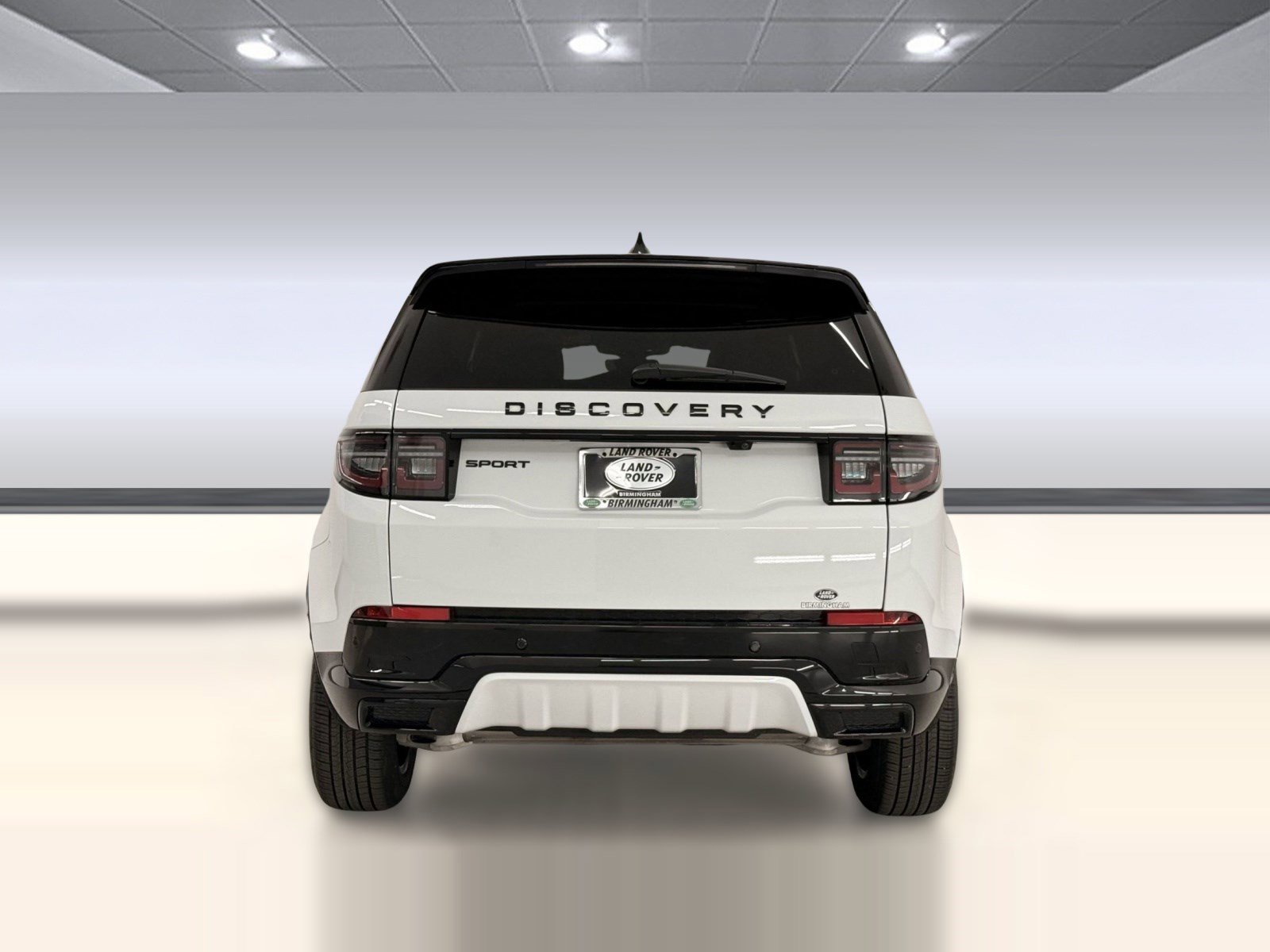 Used 2025 Land Rover Discovery Sport Dynamic SE image 10