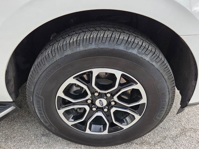 Used 2022 Ford Expedition XLT RWD image 9