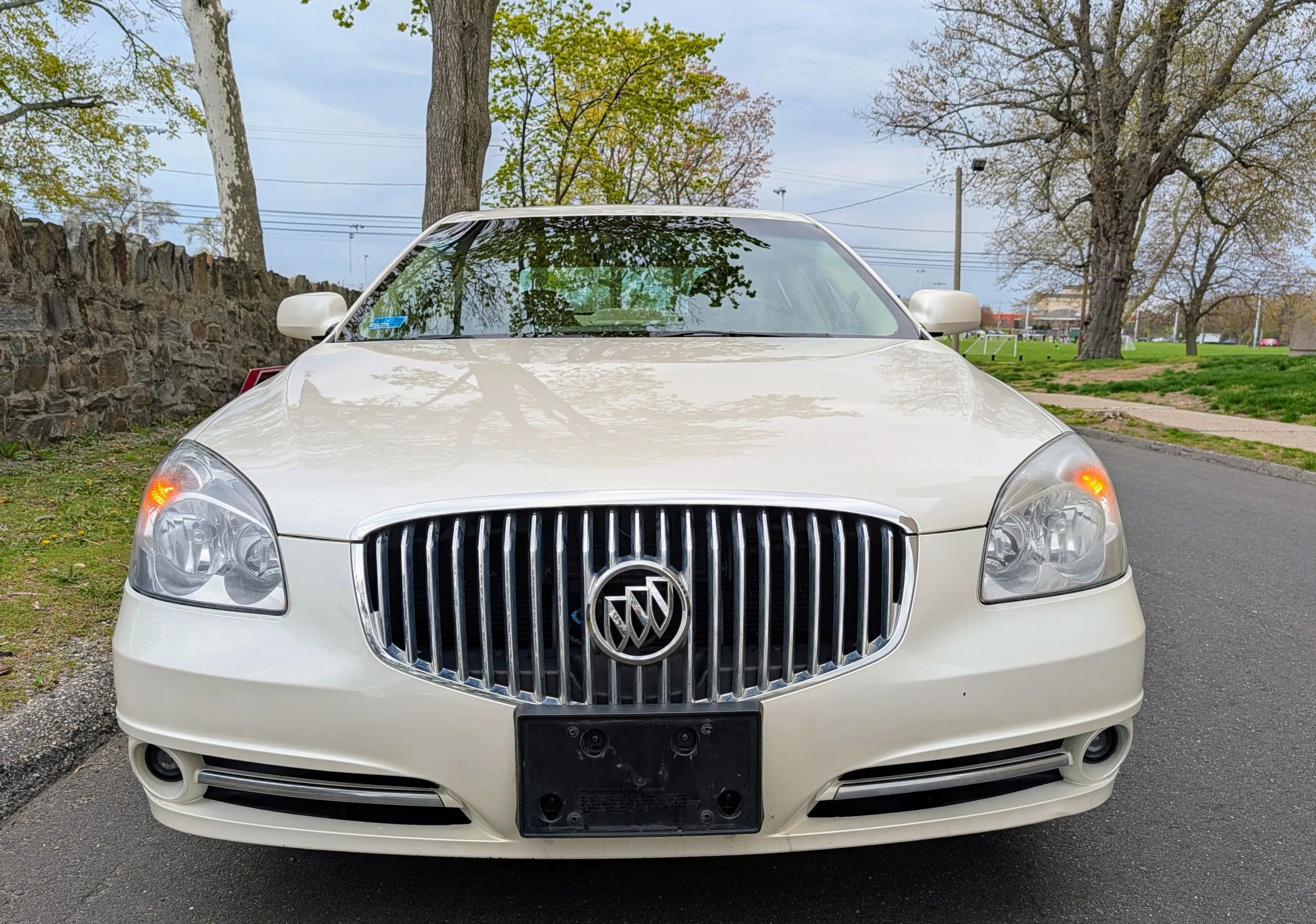 Used 2011 Buick Lucerne CXL w/ Driver Confidence Package FWD image 6