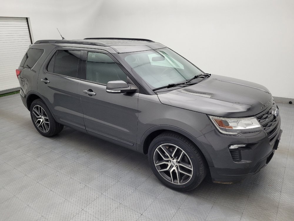 Used 2019 Ford Explorer XLT w/ Equipment Group 202A AWD/4WD image 11
