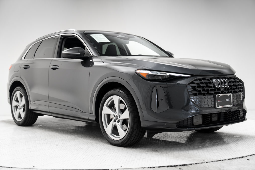 Certified 2025 Audi Q5 Prestige AWD/4WD image 43
