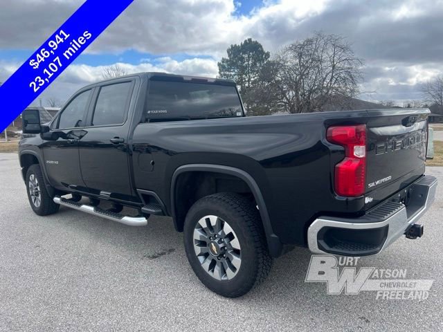 Used 2023 Chevrolet Silverado 2500 LT w/ Convenience Package image 4