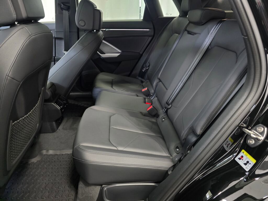 New 2025 Audi Q3 2.0T Premium Plus image 18