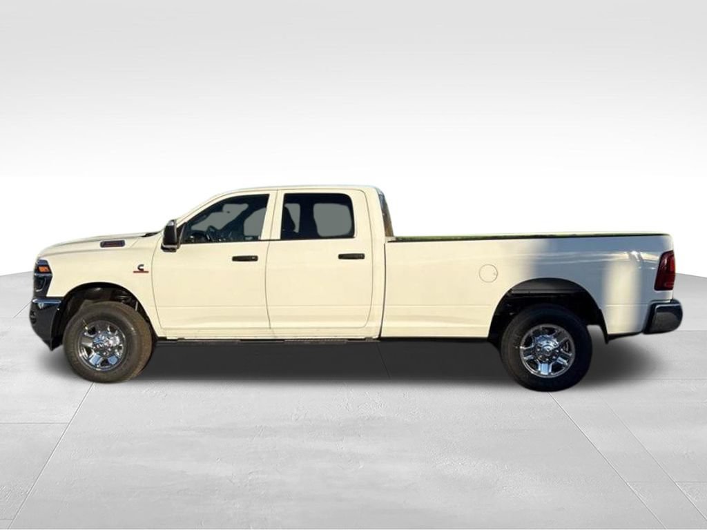 New 2025 RAM 3500 Tradesman AWD/4WD image 8