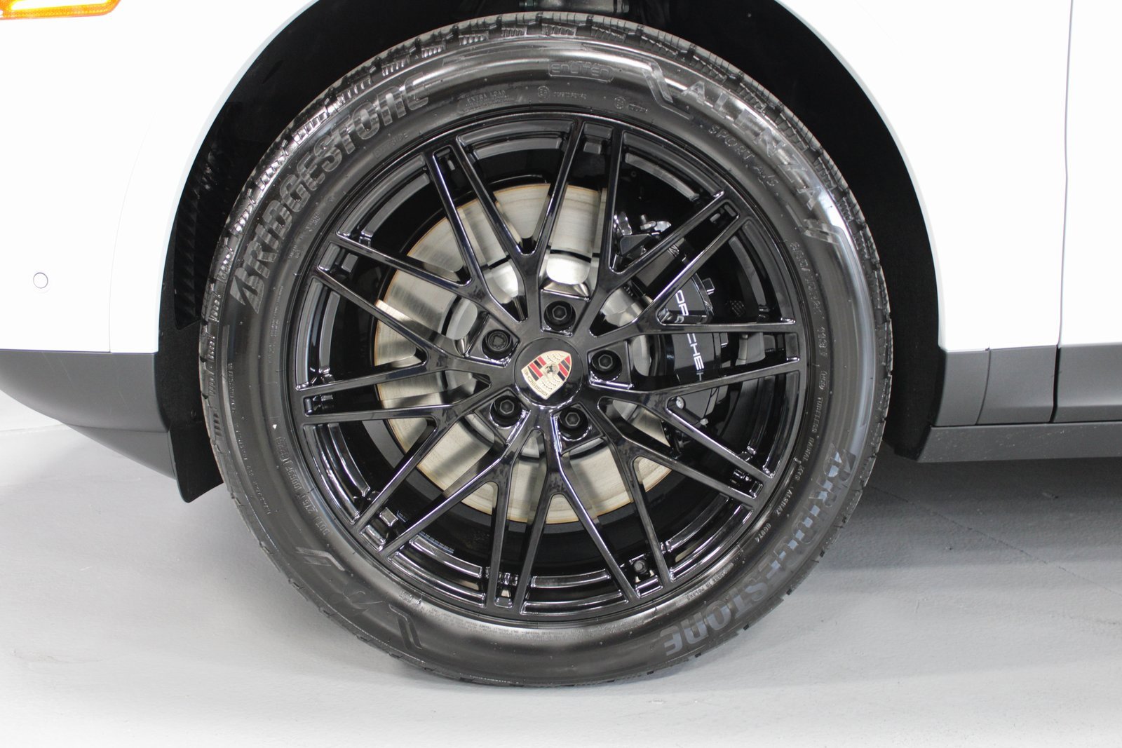 New 2026 Porsche Cayenne S image 11