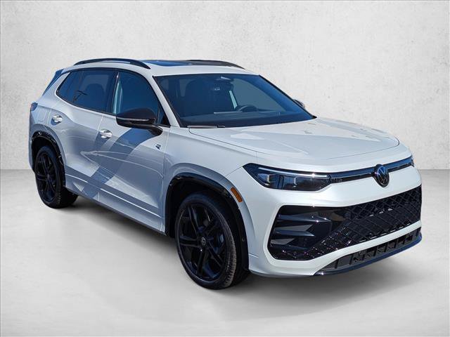 New 2026 Volkswagen Tiguan SE R-Line FWD image 3