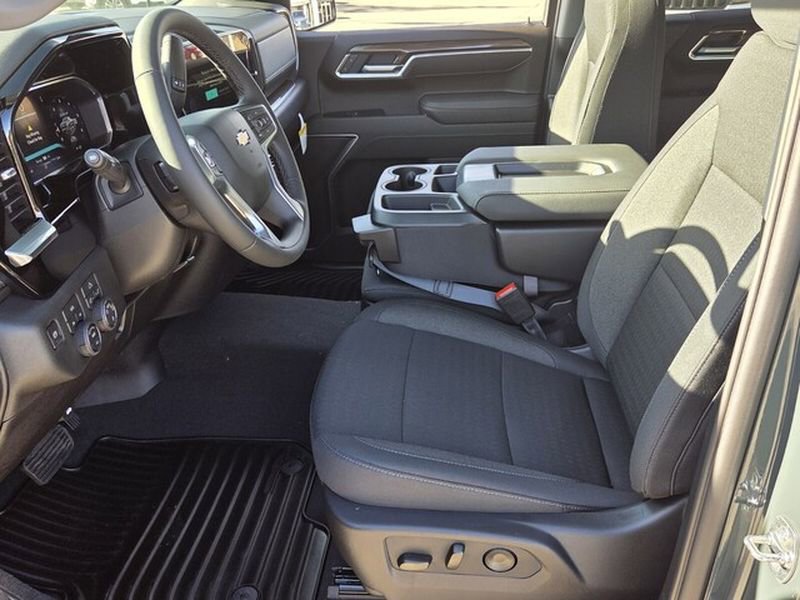New 2026 Chevrolet Silverado 1500 LT w/ All Star Edition Plus image 7
