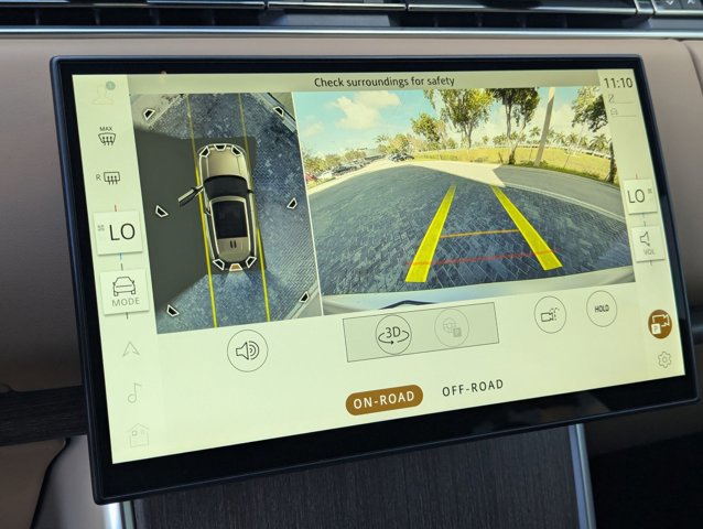 New 2025 Land Rover Range Rover SE image 12