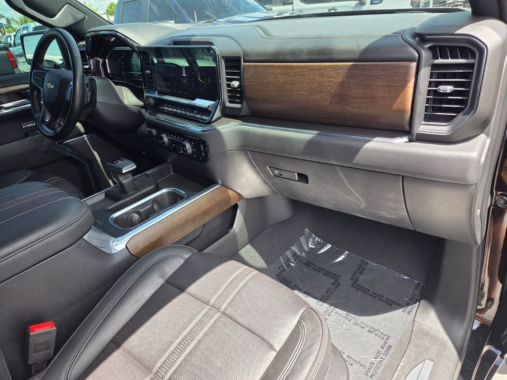 Certified 2024 Chevrolet Silverado 1500 High Country w/ Max Trailering Package AWD/4WD image 18
