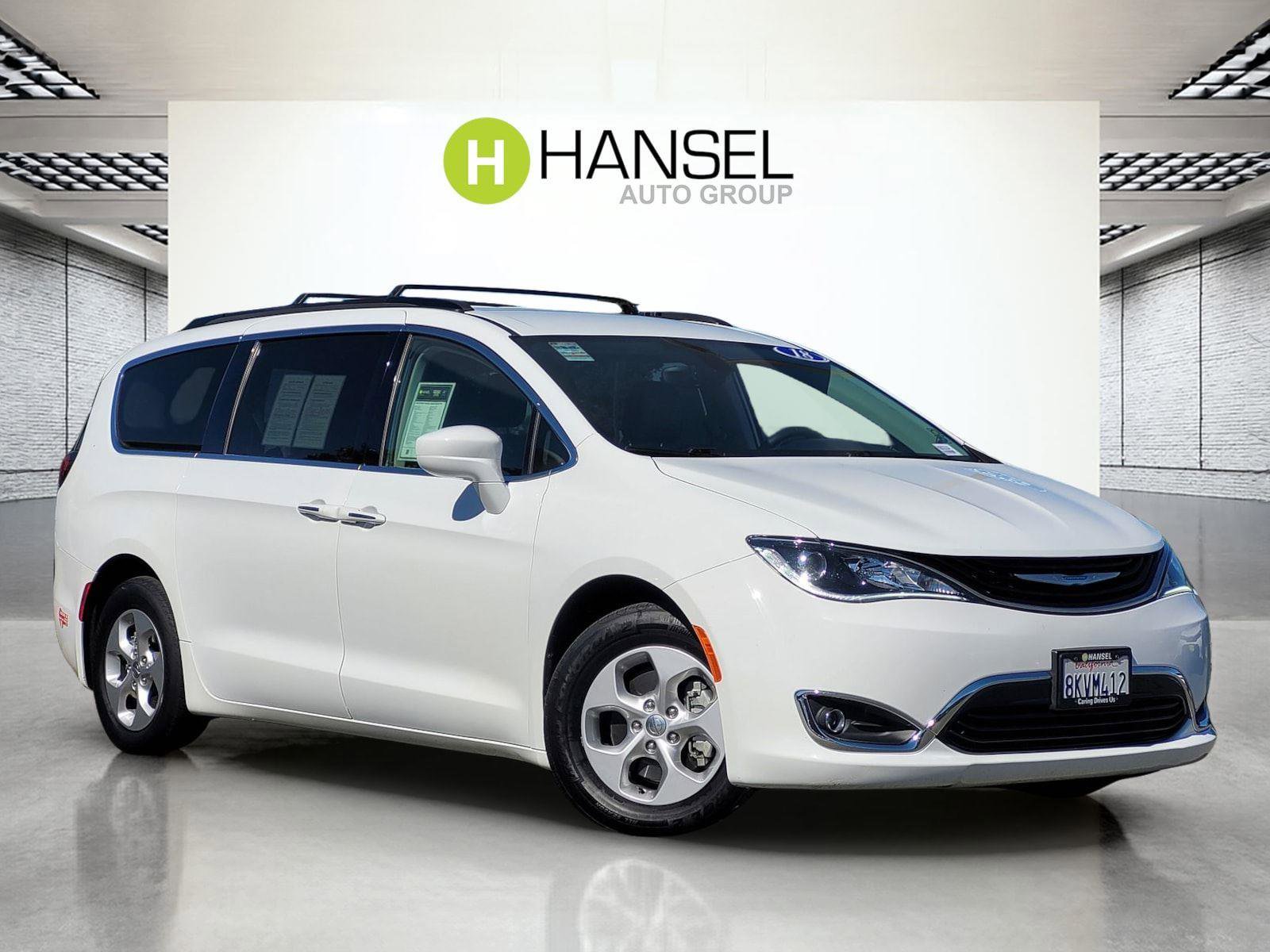 Used 2018 Chrysler Pacifica Touring Plus image 1