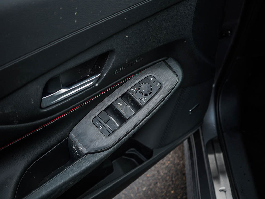 New 2026 Nissan Sentra SR w/ SR Premium Package FWD image 17
