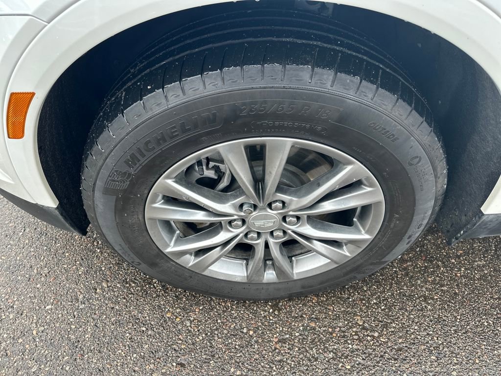 Certified 2023 Cadillac XT5 Premium Luxury w/ LPO, Floor Liner Package image 10