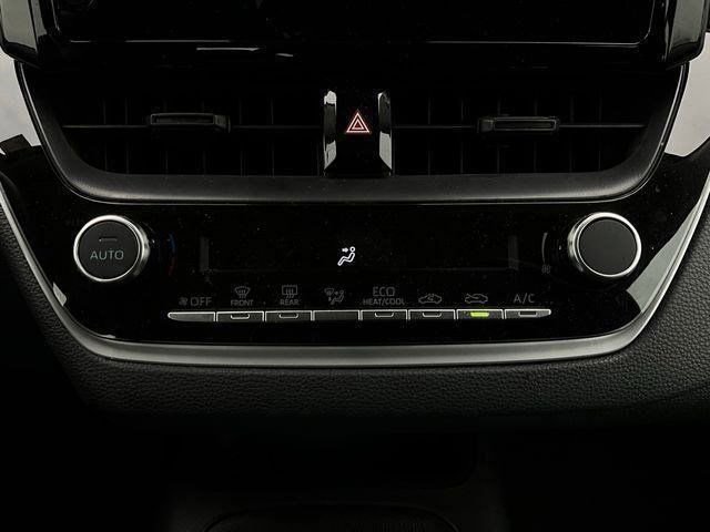 Used 2025 Toyota Corolla LE image 18