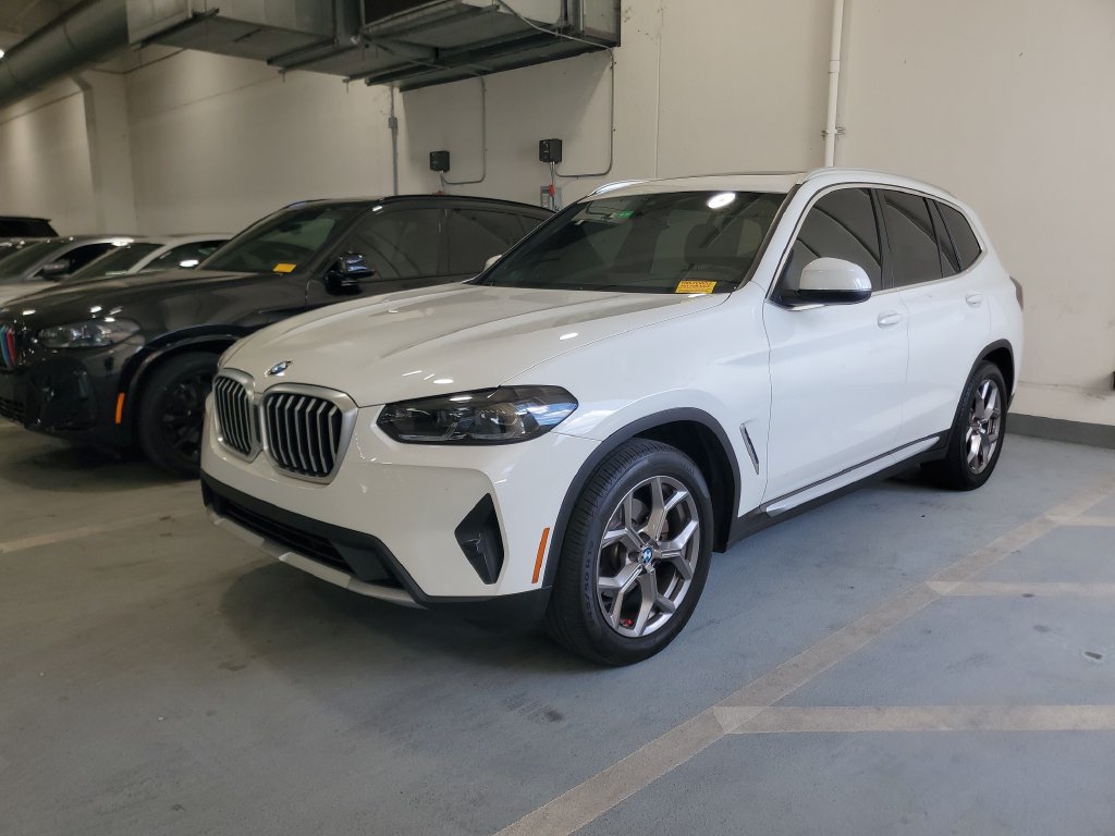 Certified 2022 BMW X3 xDrive30i w/ Premium Package 2 AWD/4WD image 1