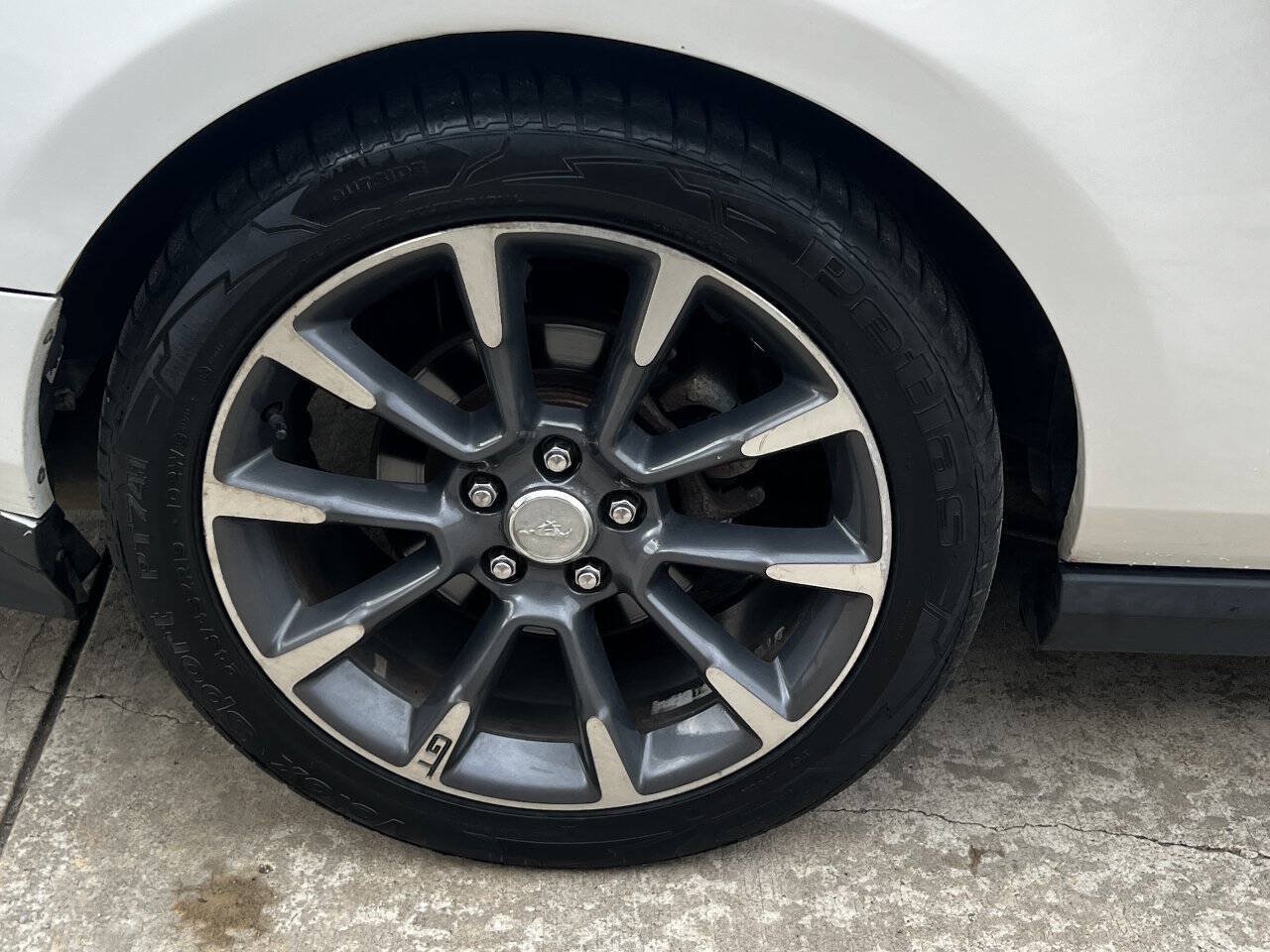 Used 2012 Ford Mustang GT Premium RWD image 10