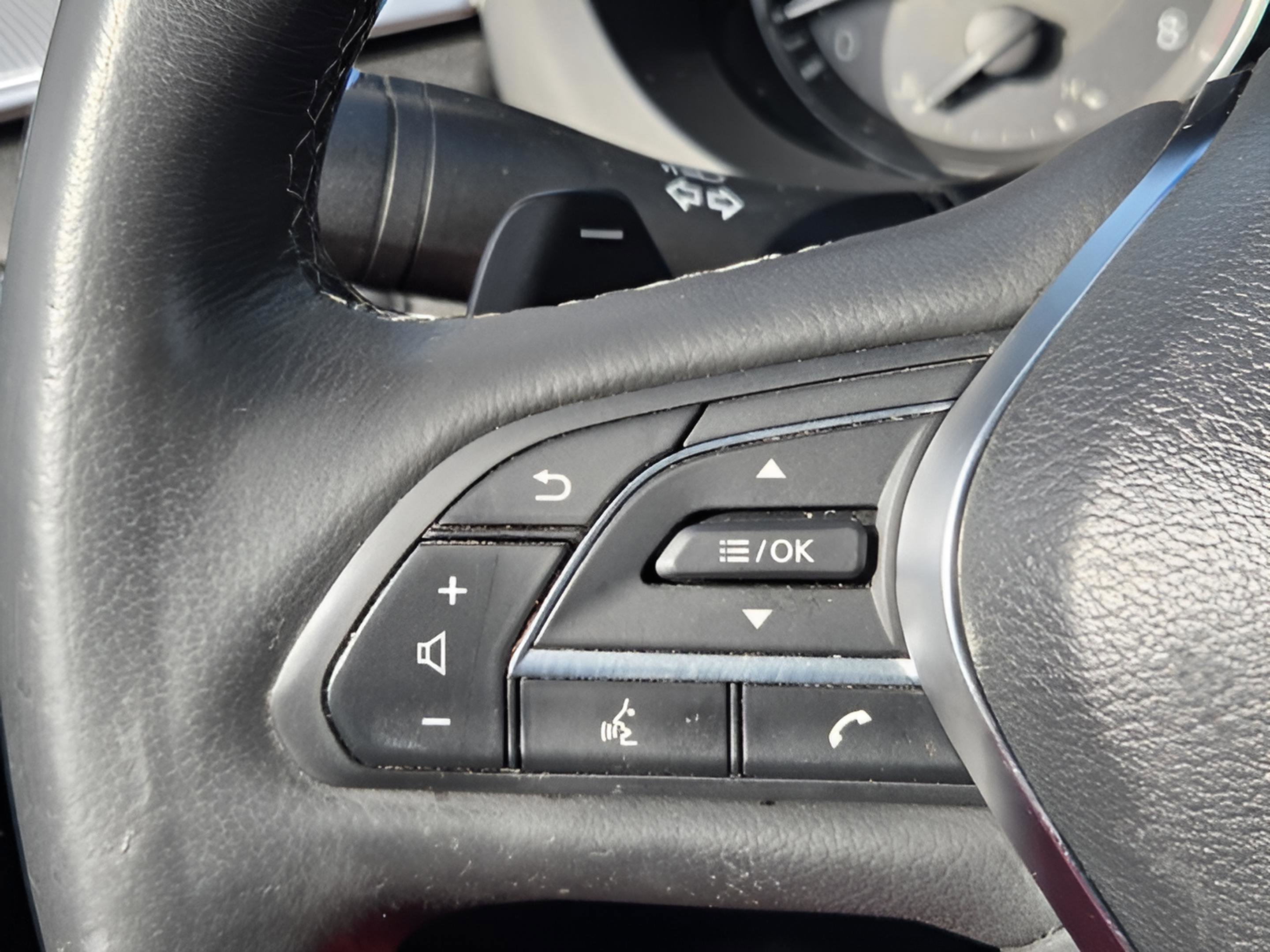 Used 2019 INFINITI QX50 Essential w/ Premium Heat Package image 28