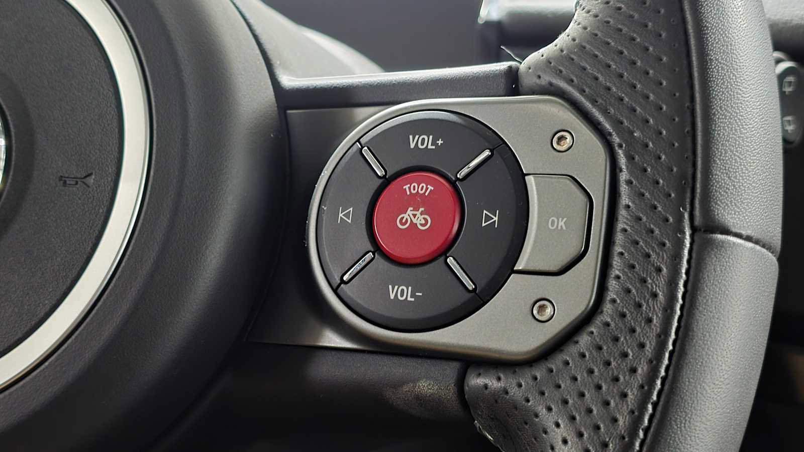 Used 2024 INEOS Grenadier image 33