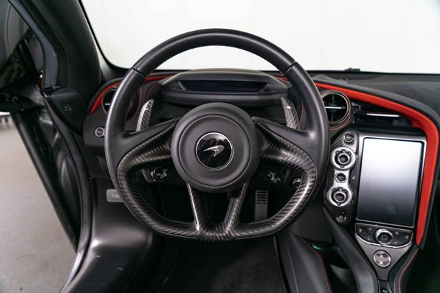 Used 2021 McLaren 720S Performance RWD image 17