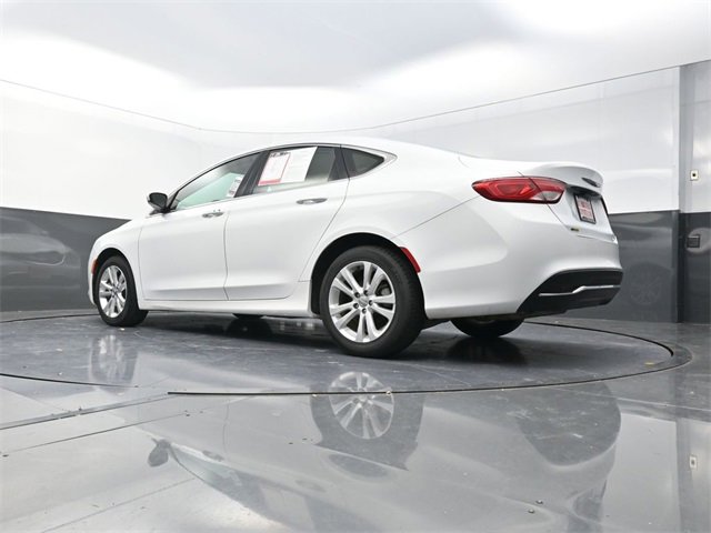 Used 2016 Chrysler 200 Limited image 31