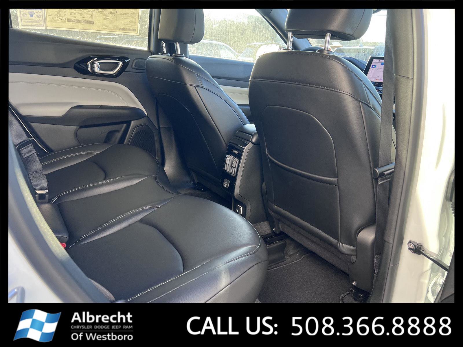 New 2026 Jeep Compass Limited w/ Sun, Sound & Navigation Group image 13