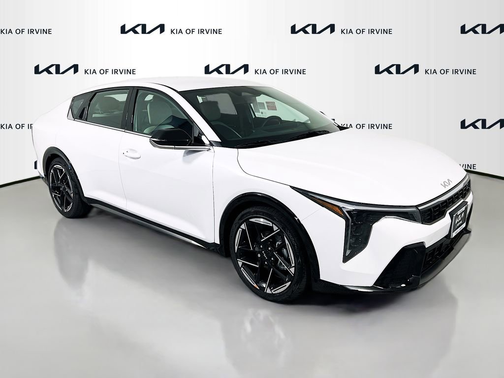 New 2026 Kia K4 GT-Line image 1