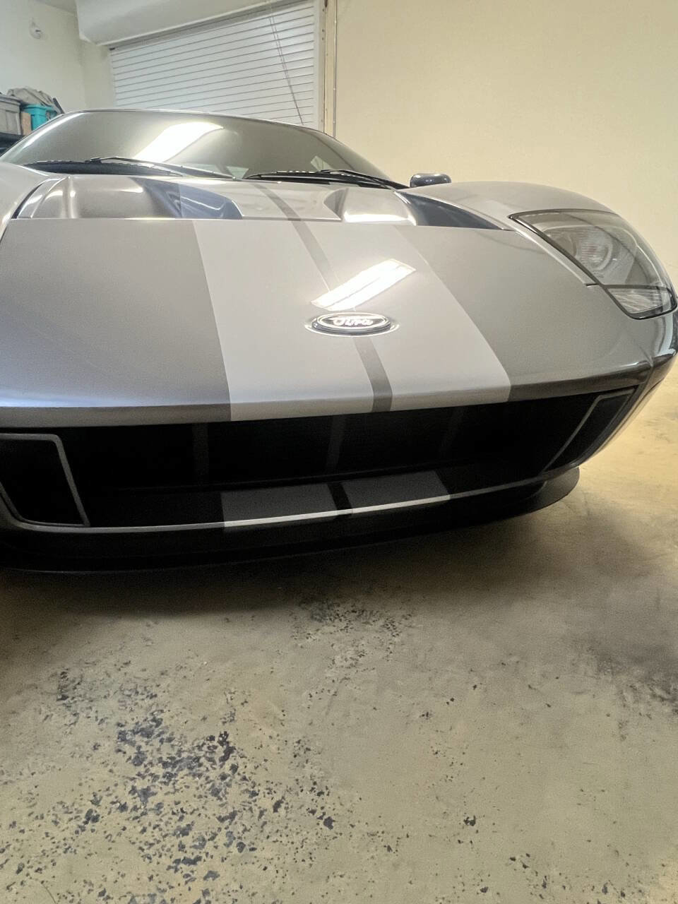 Used 2006 Ford GT RWD image 4