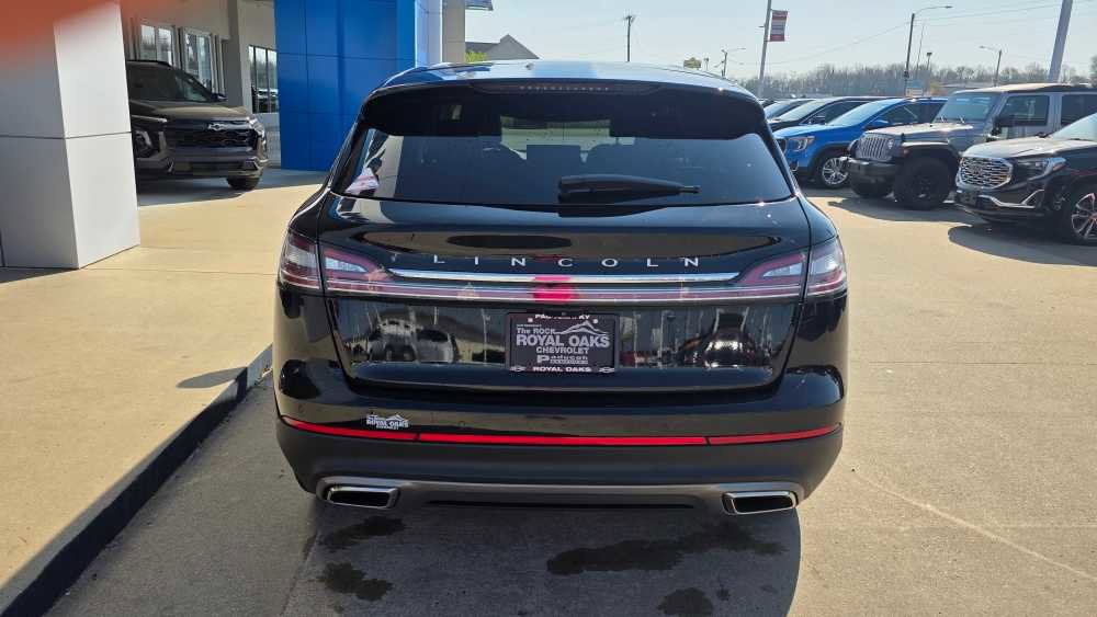 Used 2021 Lincoln Nautilus Reserve image 4