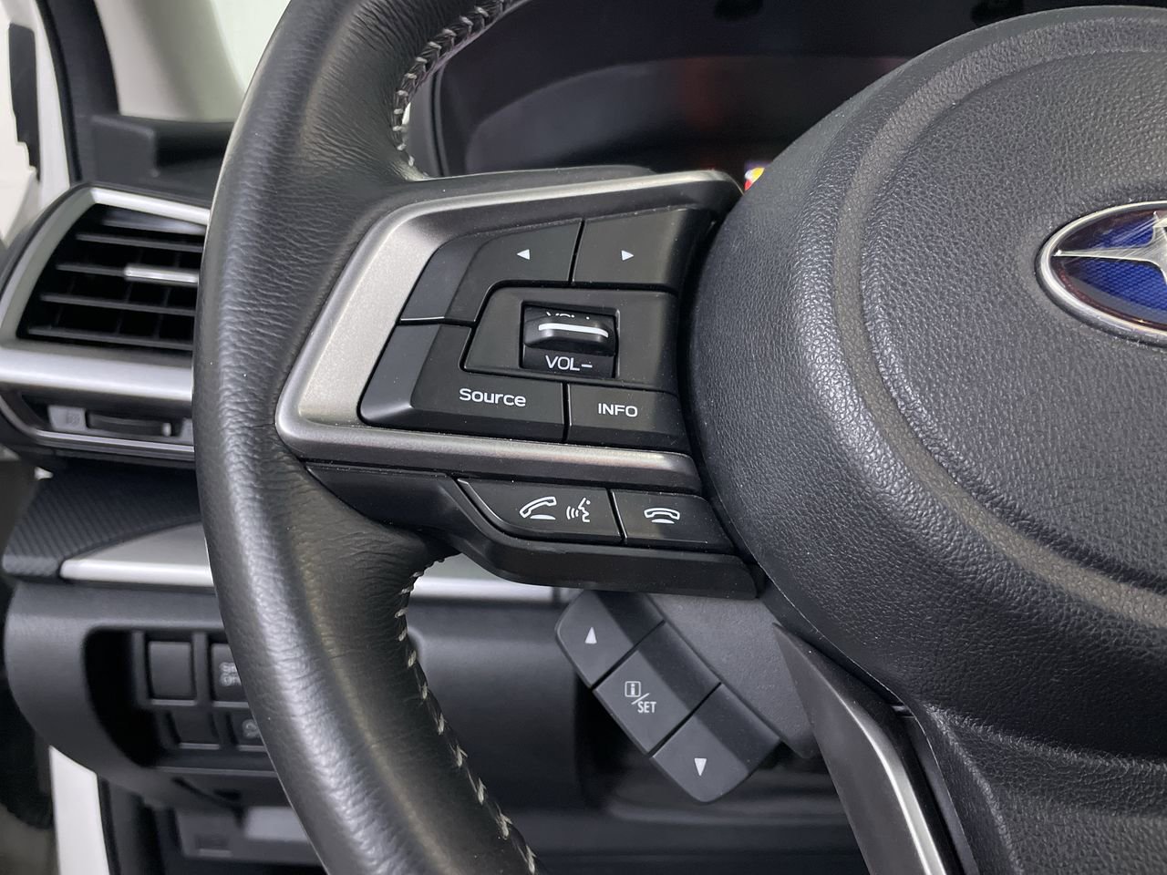 Used 2021 Subaru Forester Premium AWD/4WD image 26