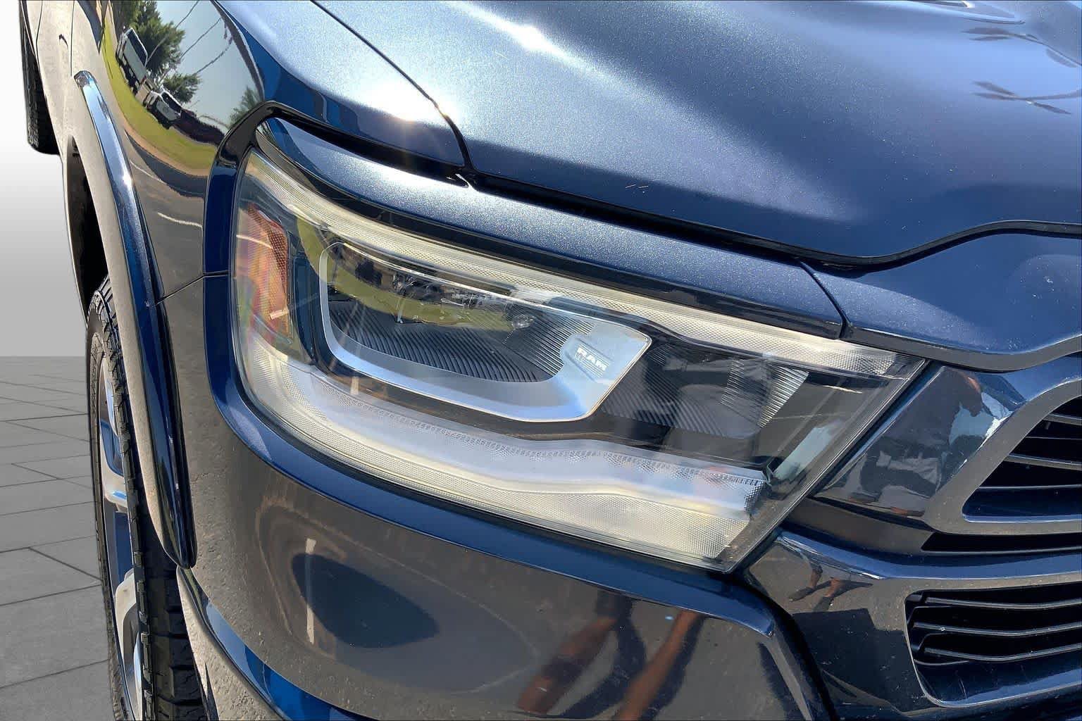 Used 2020 RAM 1500 Laramie w/ Sport Appearance Package AWD/4WD image 28