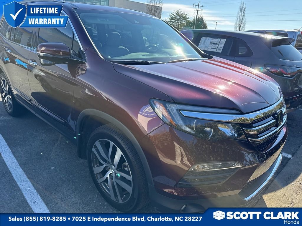 Used 2016 Honda Pilot Touring image 1