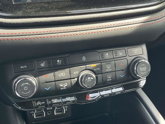 Used 2023 Dodge Durango GT AWD/4WD image 36