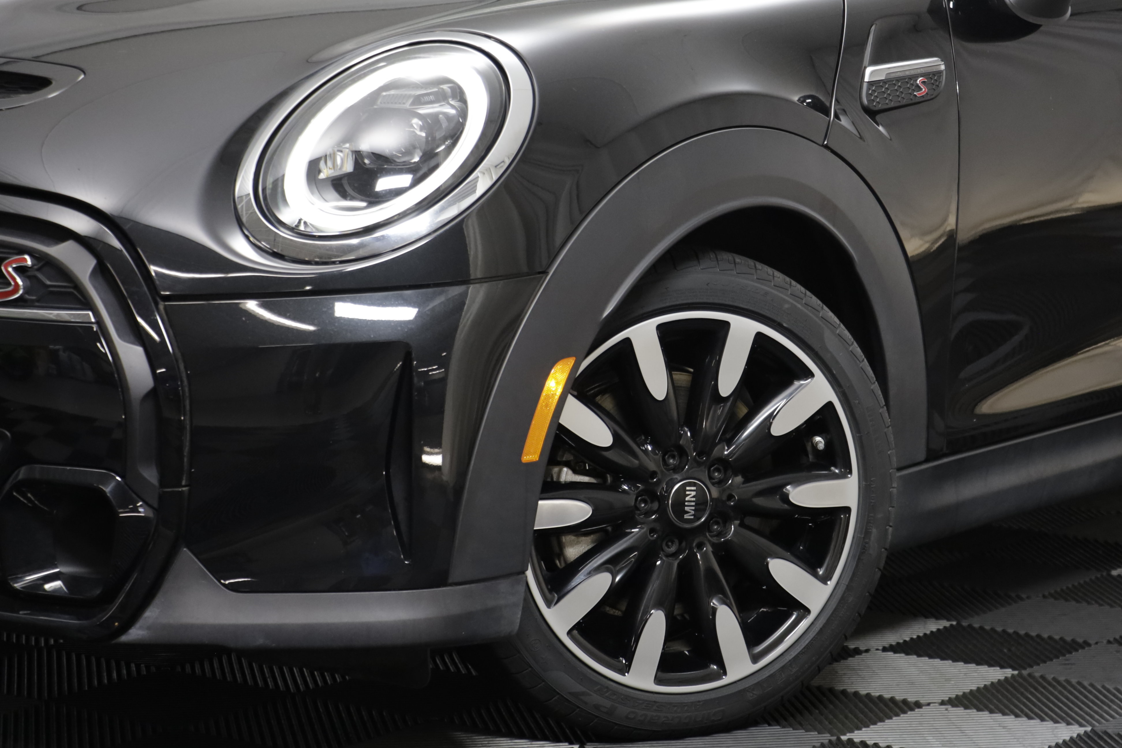 Certified 2024 MINI Cooper S FWD image 3