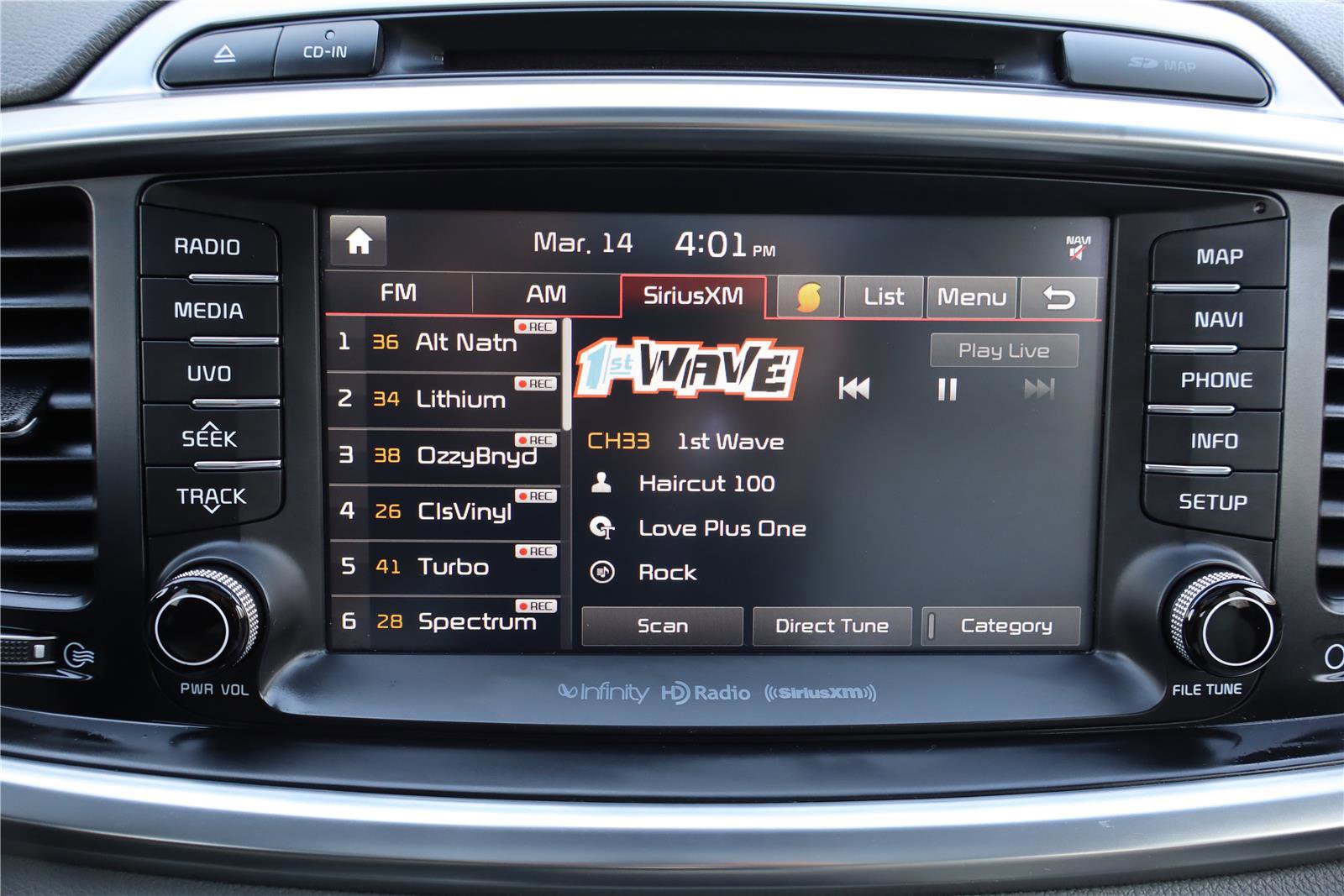 Used 2017 Kia Sorento SX image 19