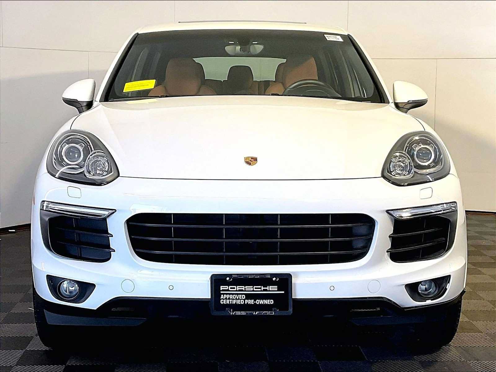 Used 2017 Porsche Cayenne Platinum Edition AWD/4WD image 10
