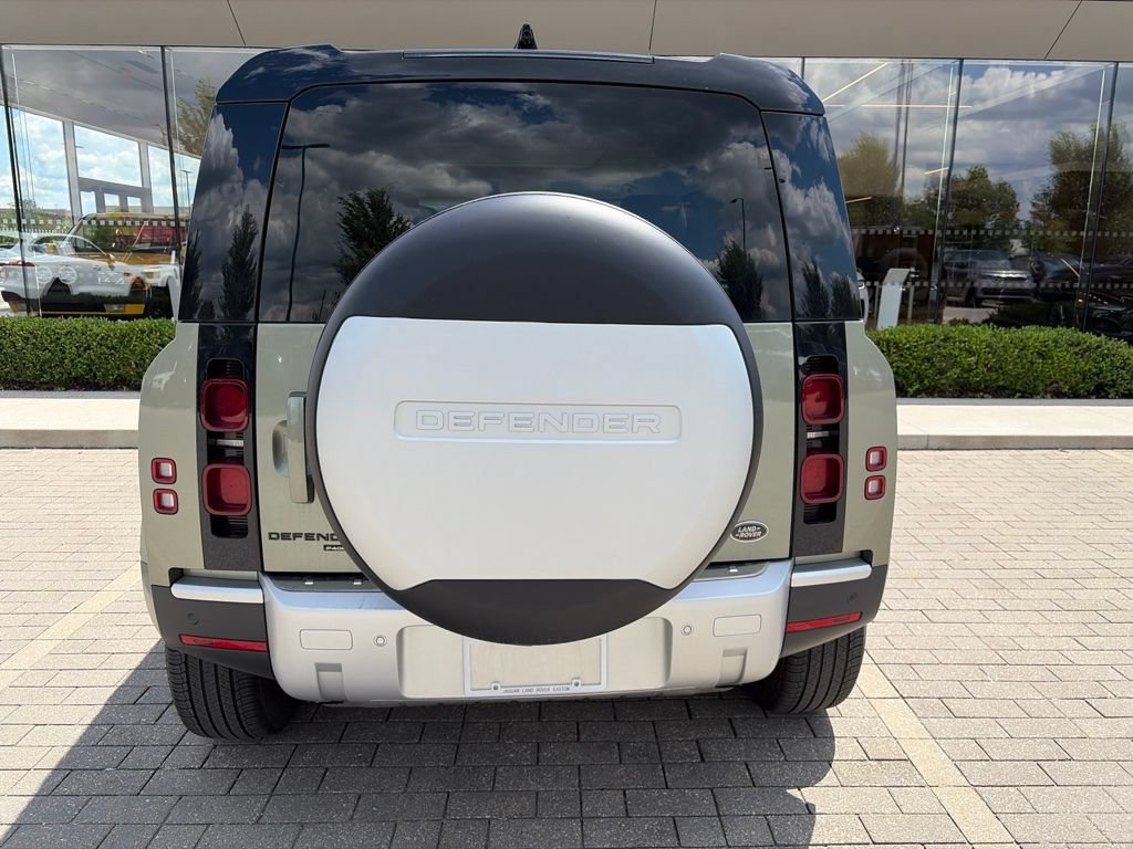 Used 2020 Land Rover Defender 110 HSE AWD/4WD image 7