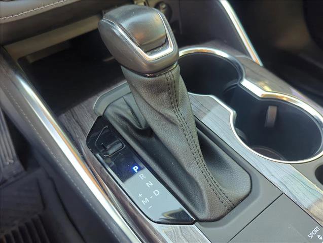 Used 2021 Toyota Highlander Limited image 21