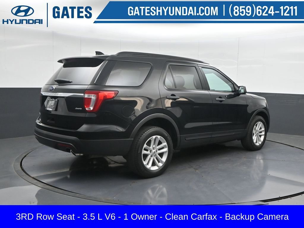 Used 2017 Ford Explorer 4WD image 2