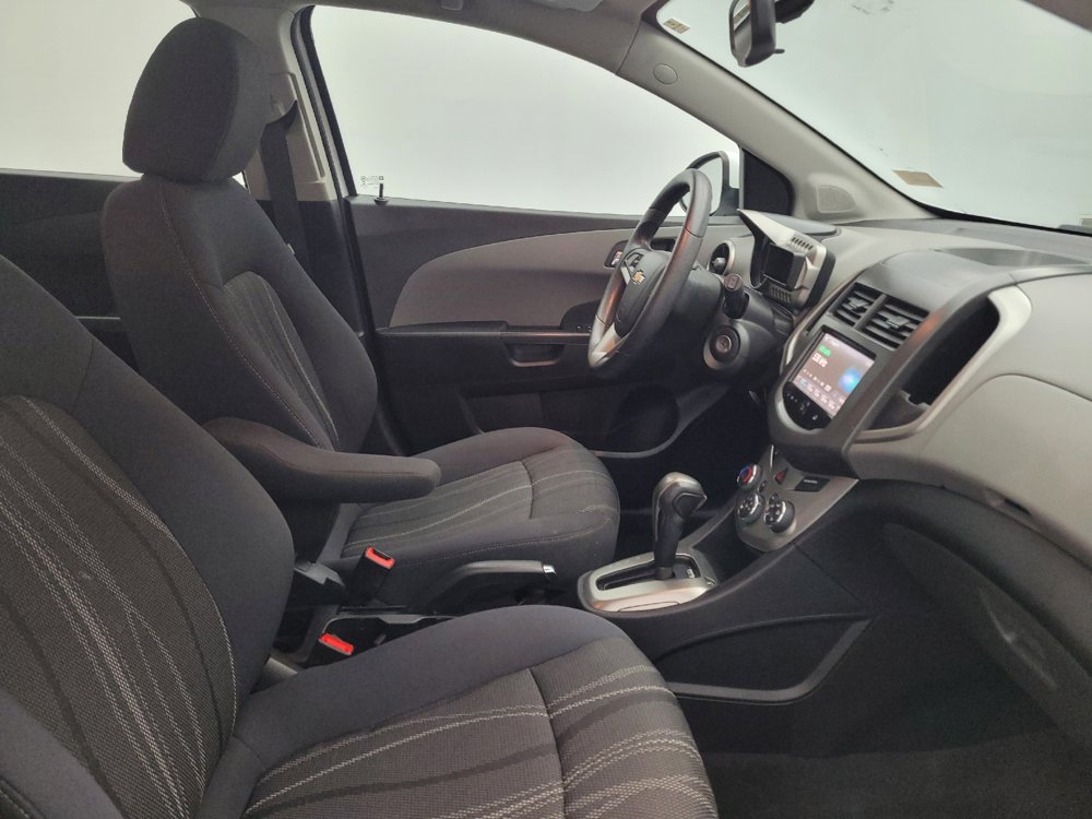 Used 2016 Chevrolet Sonic LT FWD image 21