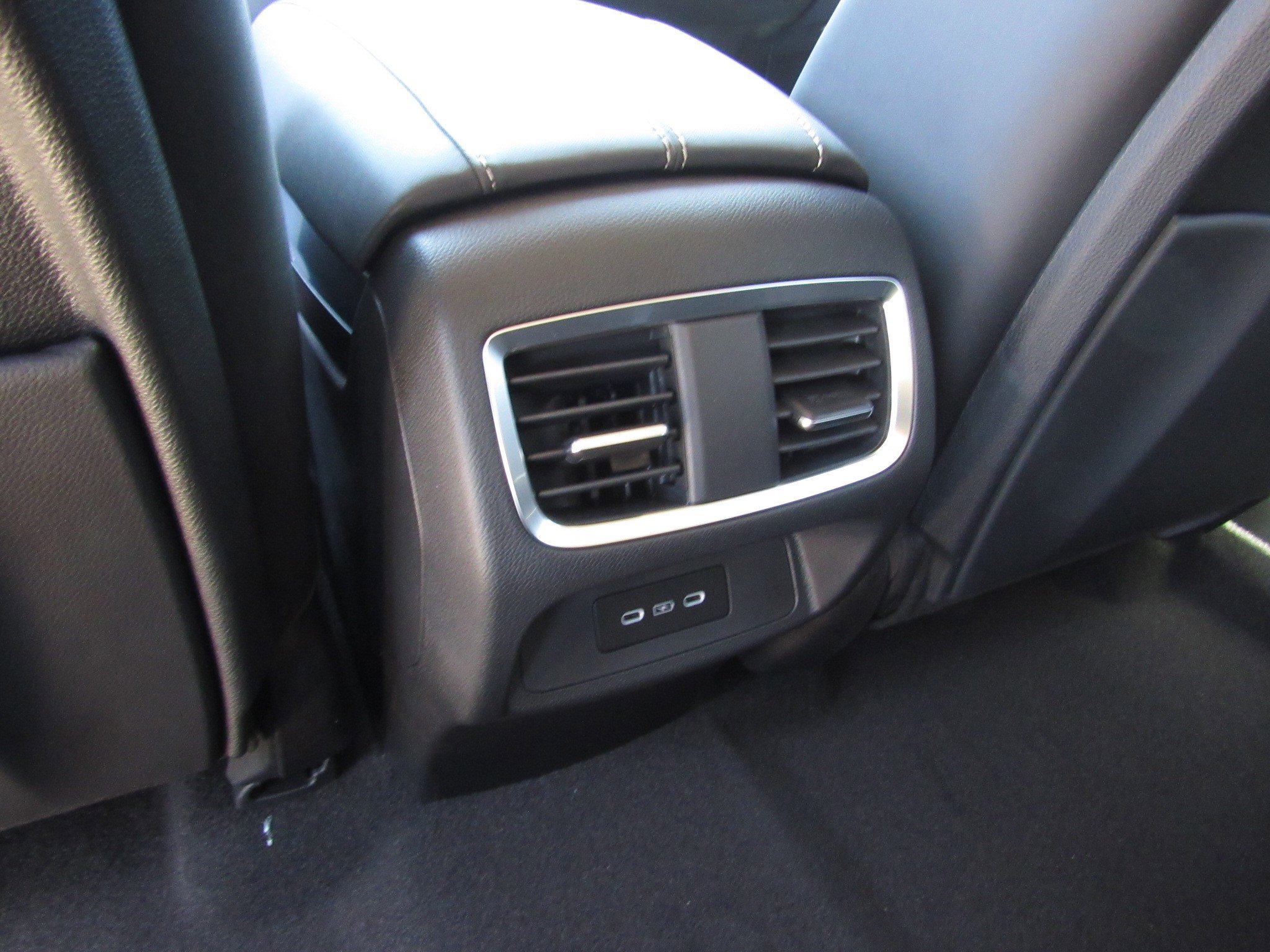 Certified 2025 Acura RDX SH-AWD w/ Technology Package image 15