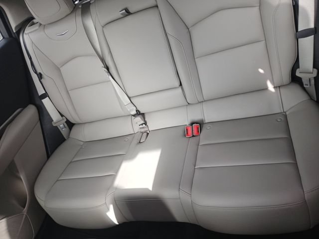 Used 2021 Cadillac XT4 Luxury w/ Cold Weather Package FWD image 22