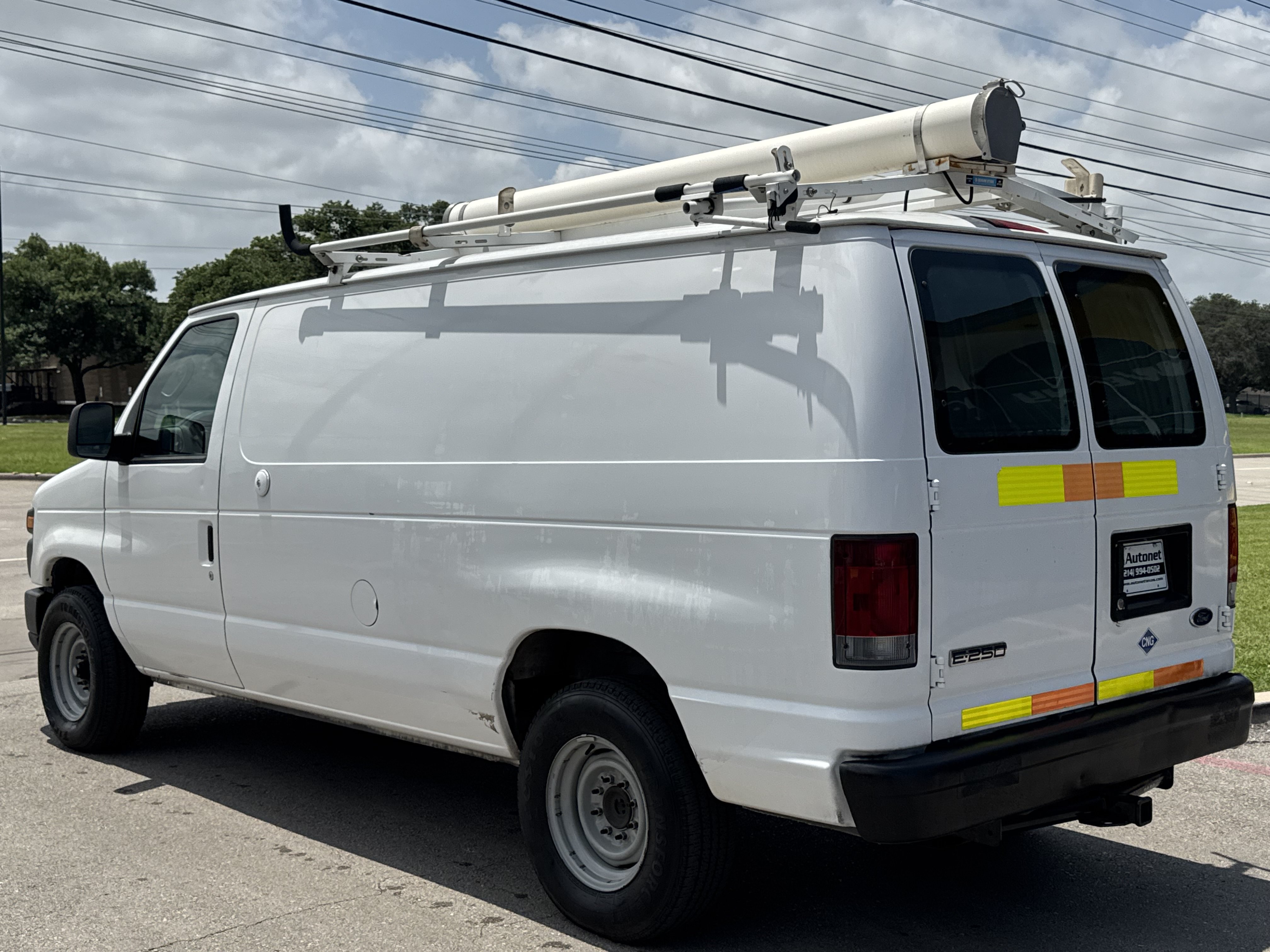 Used 2010 Ford E-250 and Econoline 250 RWD image 3