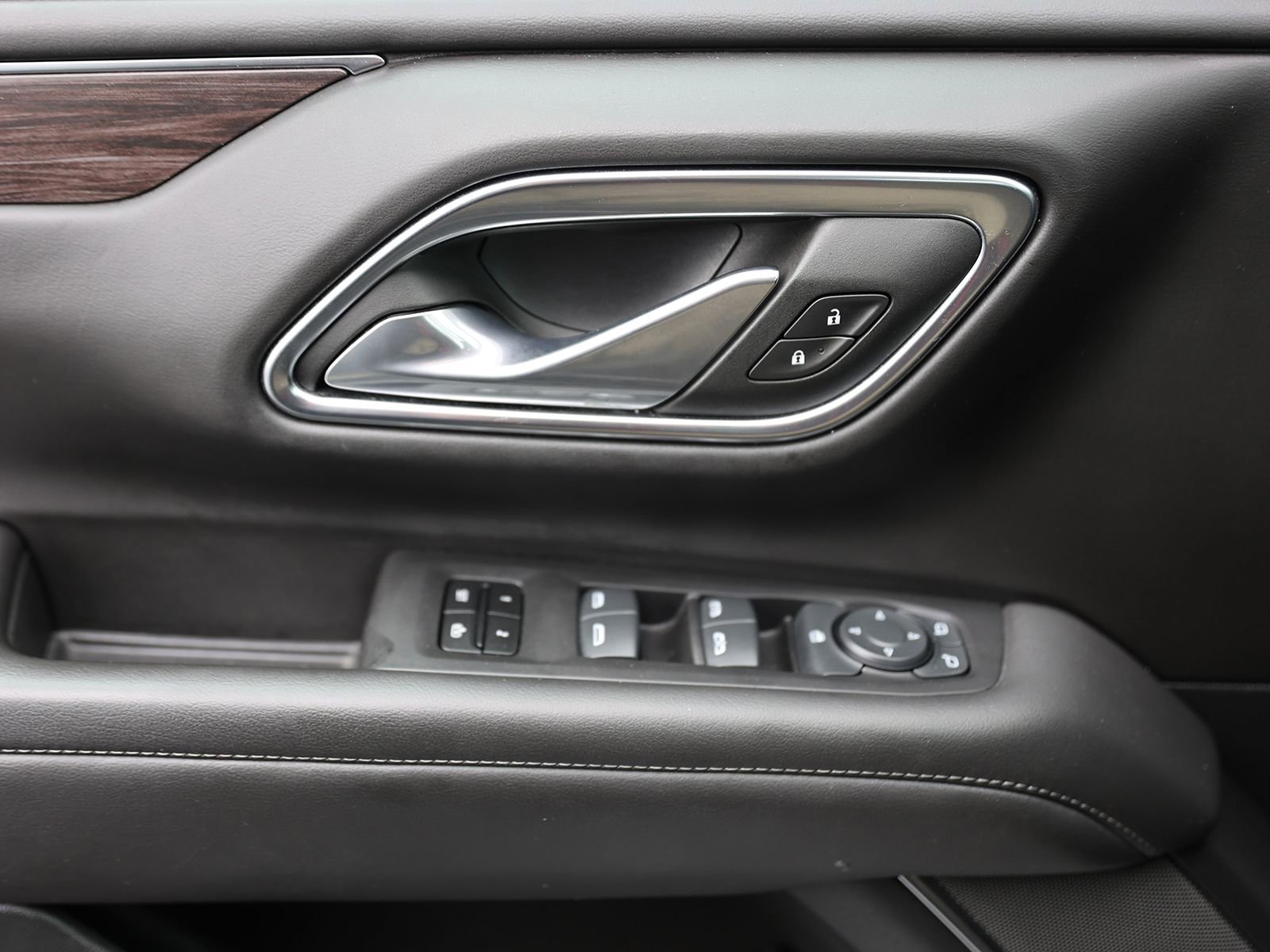 Used 2024 Chevrolet Tahoe LT image 38