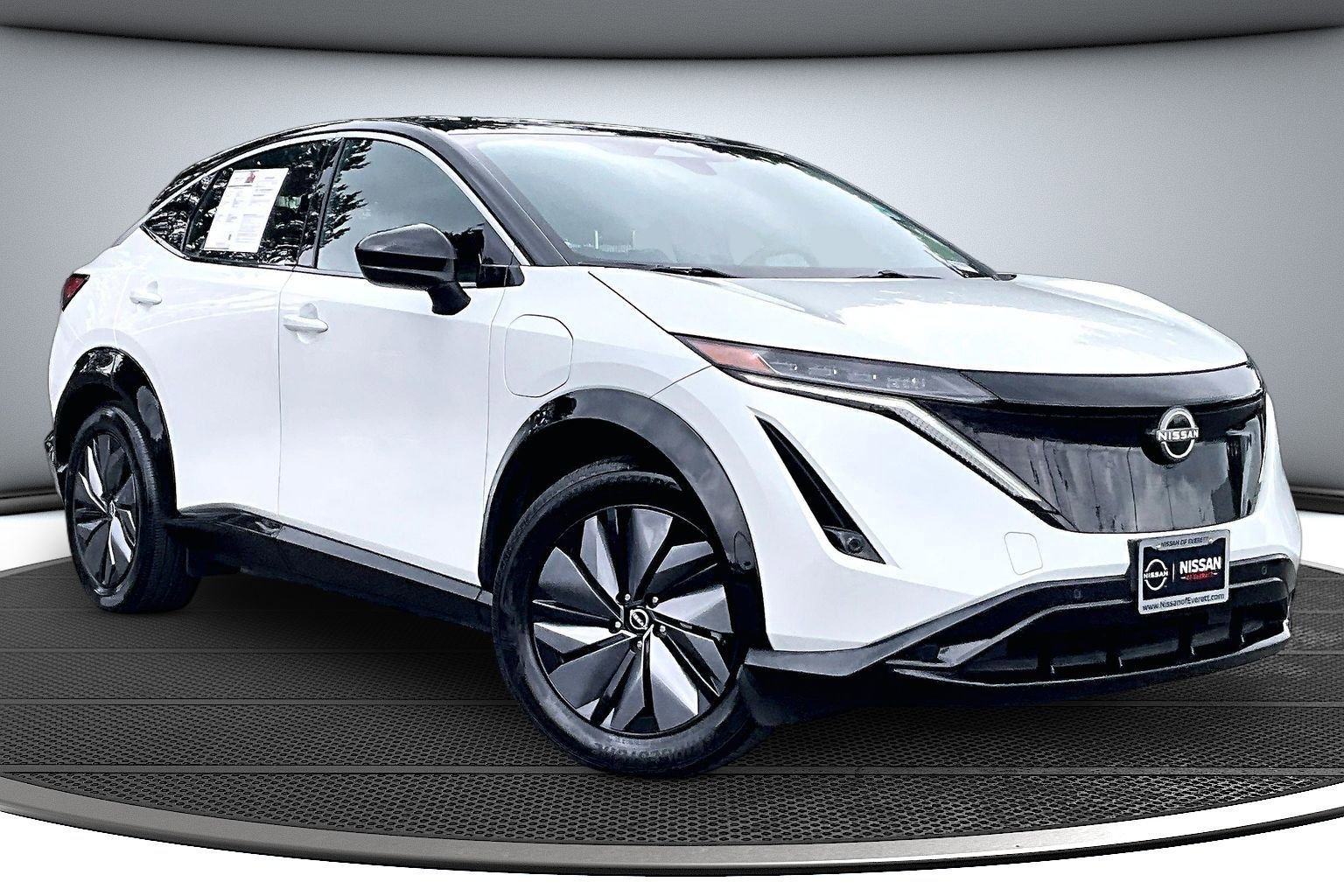 Used 2023 Nissan Ariya FWD image 1
