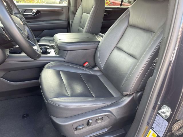 Used 2025 Chevrolet Tahoe LT AWD/4WD image 30