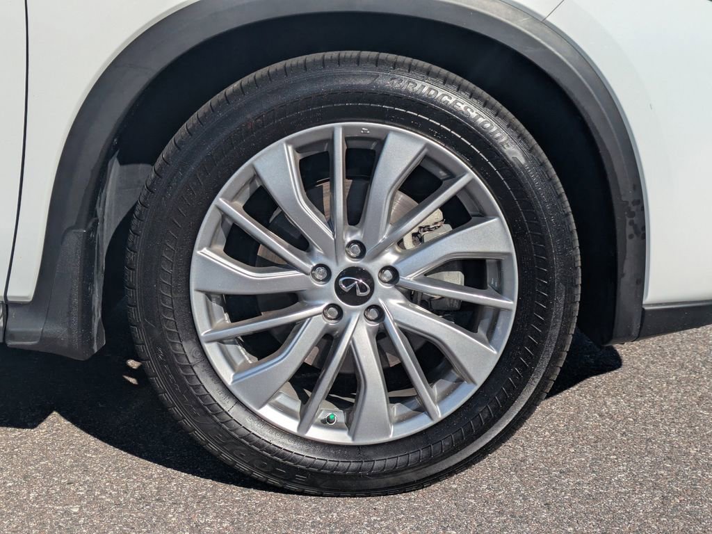 Certified 2025 INFINITI QX50 Luxe image 10