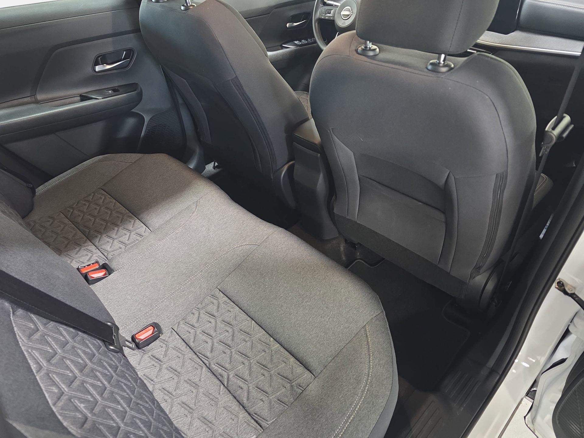 Certified 2025 Nissan Kicks SV image 11