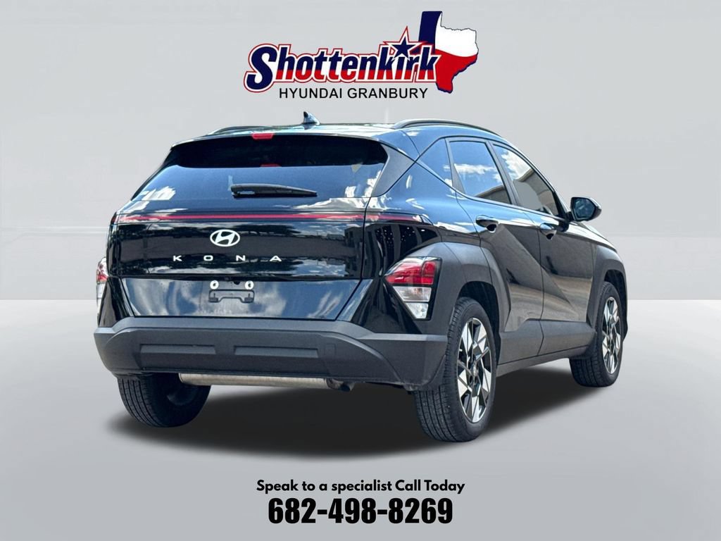 Used 2025 Hyundai Kona SEL FWD image 6