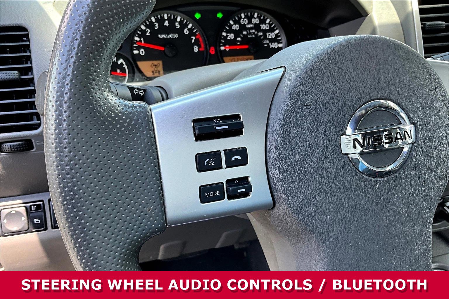 Used 2021 Nissan Frontier SV w/ Midnight Edition Floor Mats AWD/4WD image 11