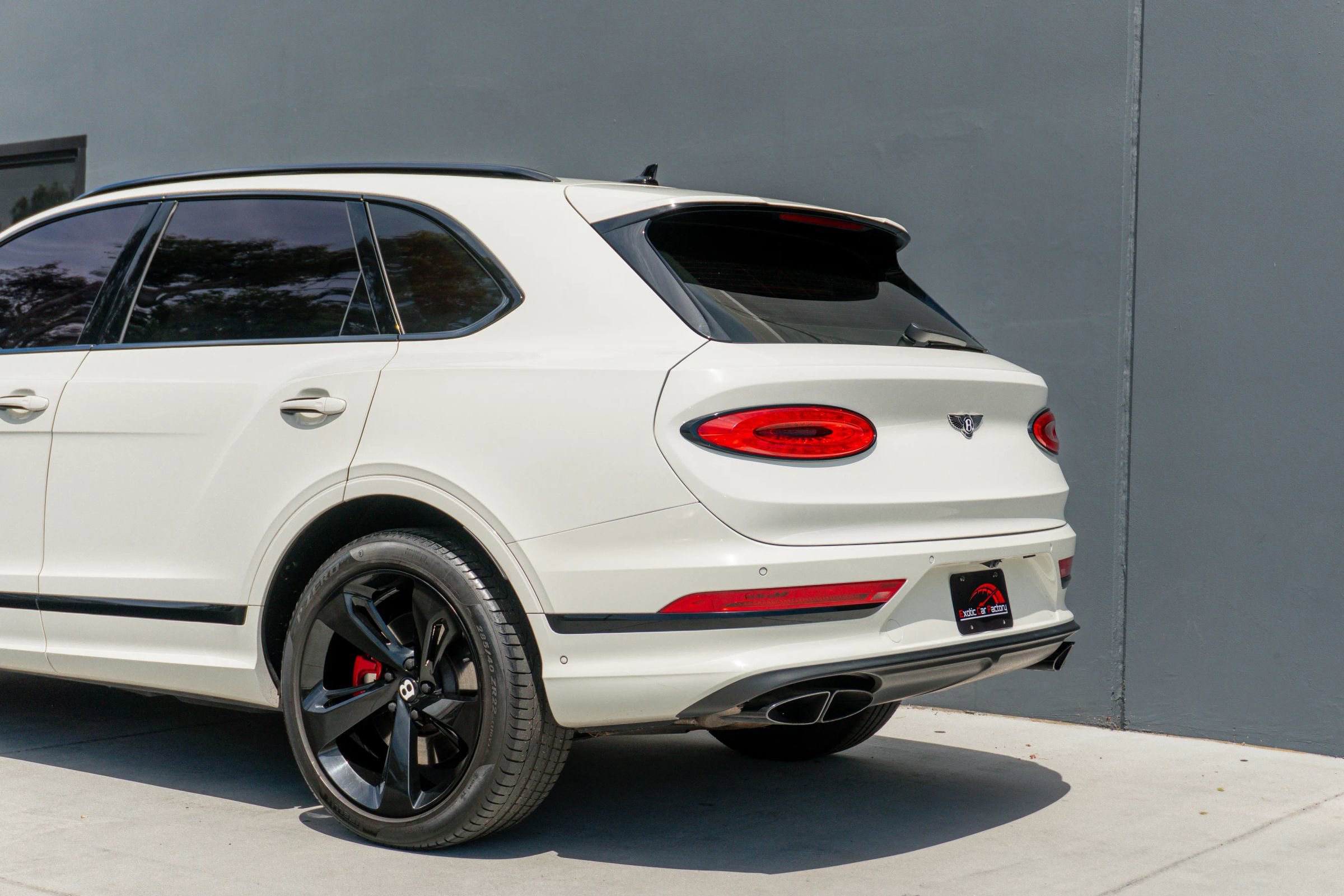 Used 2023 Bentley Bentayga image 21