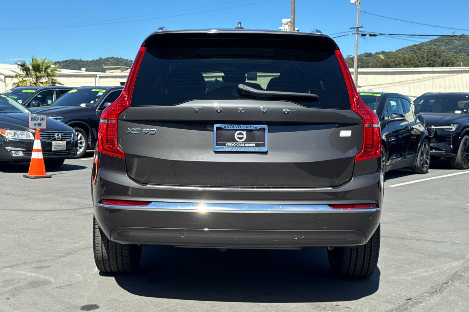 Used 2023 Volvo XC90 T8 Ultimate w/ Protection Package Premier image 7